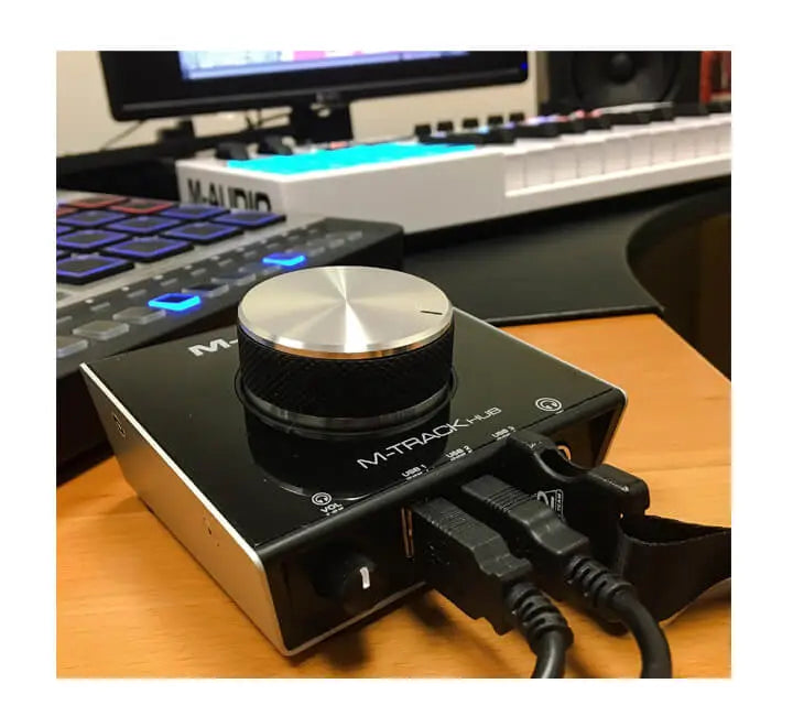 Interfaz de monitoreo USB M-AUDIO M-TRACK HUB