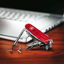 Navaja multiherramienta Victorinox Cyber Tool M, Rojo translucido 1.7725.T